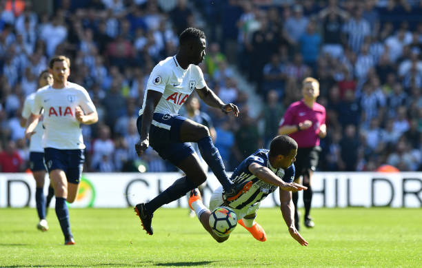 在球员们更 在球员们更